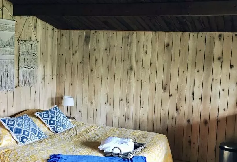 Hotelli Domaine De La Vitarelle Glamping