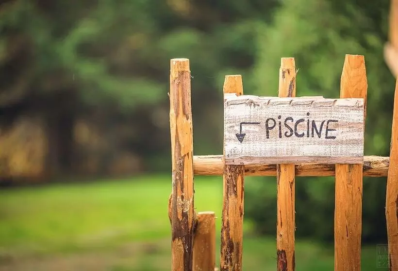 Hotelli Domaine De La Vitarelle Glamping