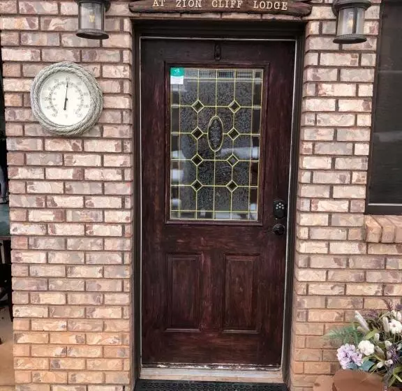 Hotelli Zion Cliff Lodge