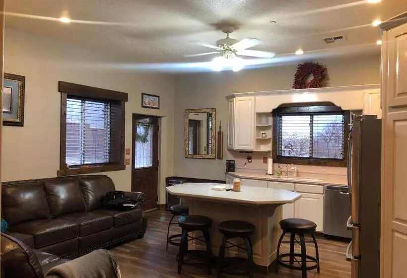 Hotelli Zion Cliff Lodge