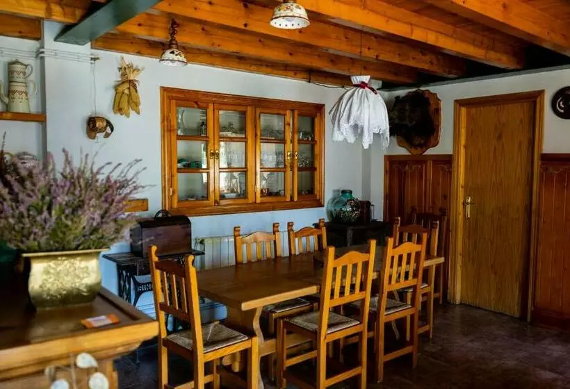 Casa Rural Dera Hont