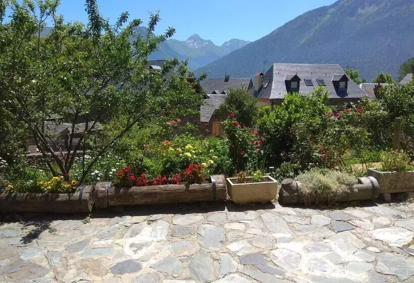 Casa Rural Dera Hont