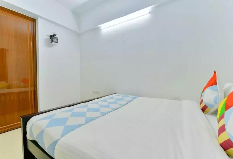 Sunpaul Dezira Blueberry By Oyo Rooms