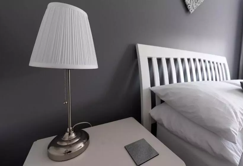 Aamiaismajoitus (B&B) Riverside Stays, Shefford