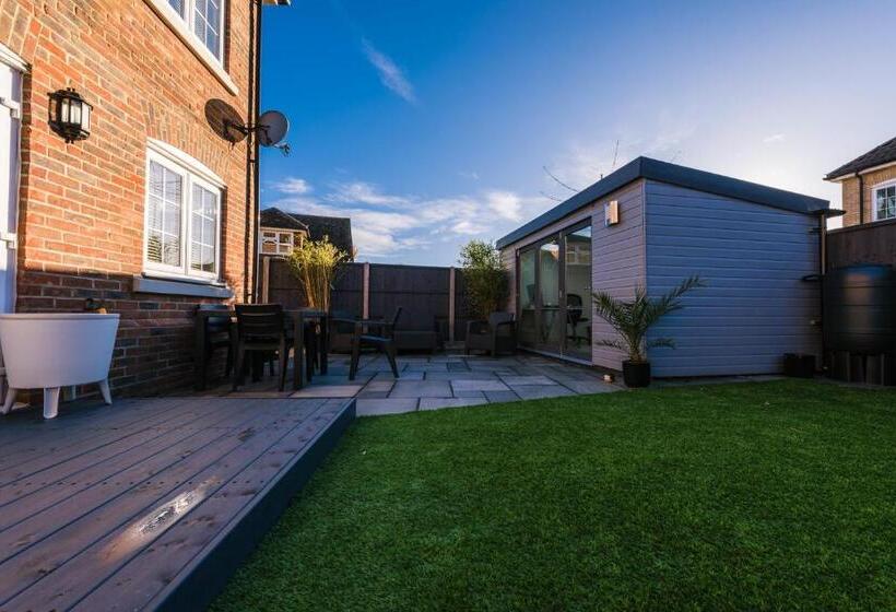 住宿加早餐  Riverside Stays, Shefford