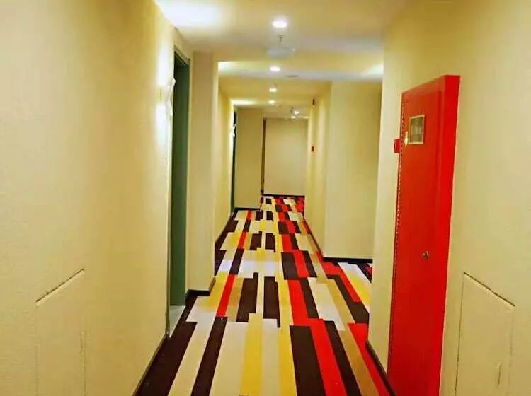 Hotelli Ibis Guangyuan City Square