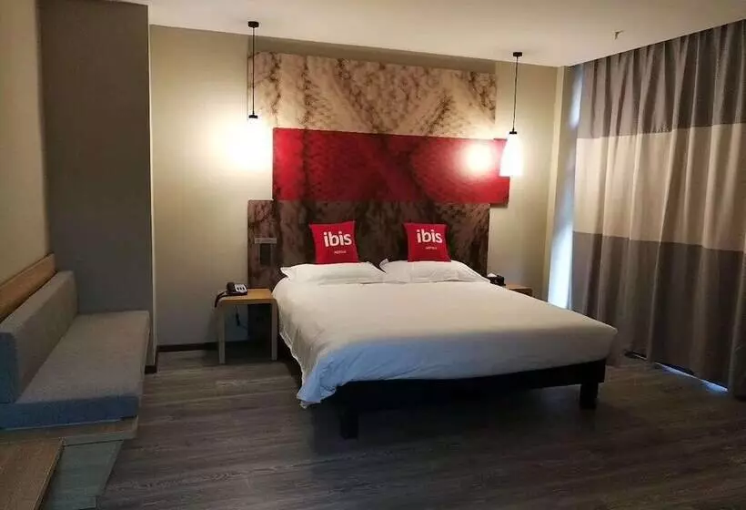 Hotelli Ibis Guangyuan City Square