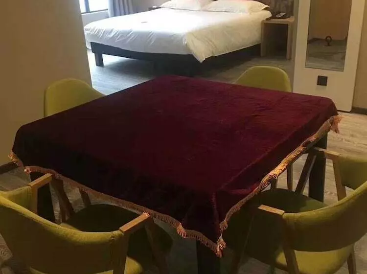 Hotelli Ibis Guangyuan City Square