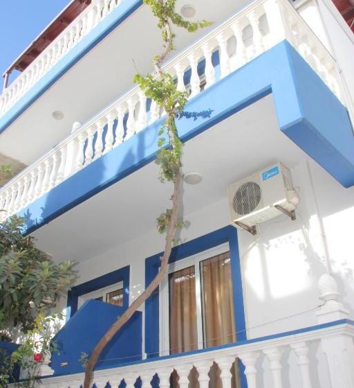 Nikos Studios Meltemi Family Suite Penthouse