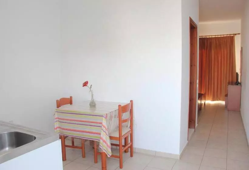 Nikos Studios Meltemi Family Suite Penthouse