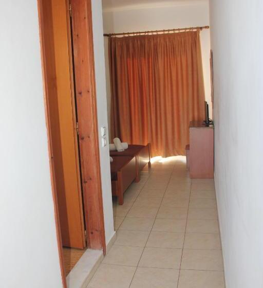 Nikos Studios Meltemi Family Suite Penthouse