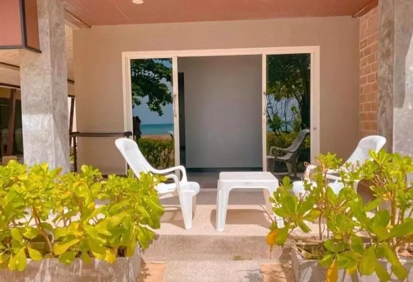 ペンション Dang Sea Beach Resort   Sha