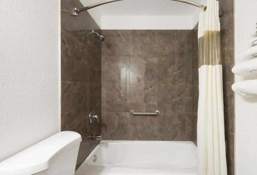 Отель Knights Inn Ferguson Mo