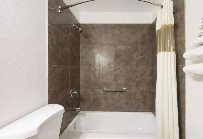 호텔 Knights Inn Ferguson Mo