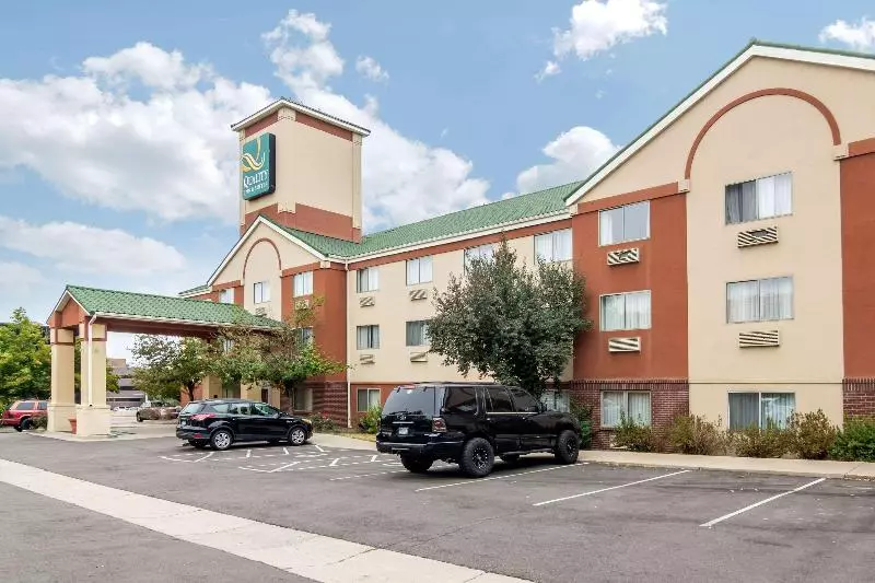ホテル Quality Inn & Suites Lakewood  Denver Southwest