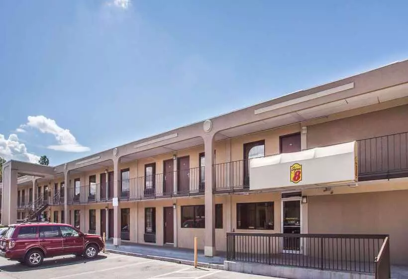 בית מלון כפרי Super 8 By Wyndham Camp Springs/andrews Afb Dc Area