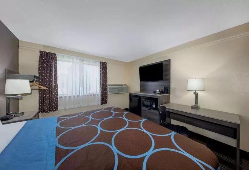 هتل Super 8 By Wyndham Kansas City At Barry Road/airport