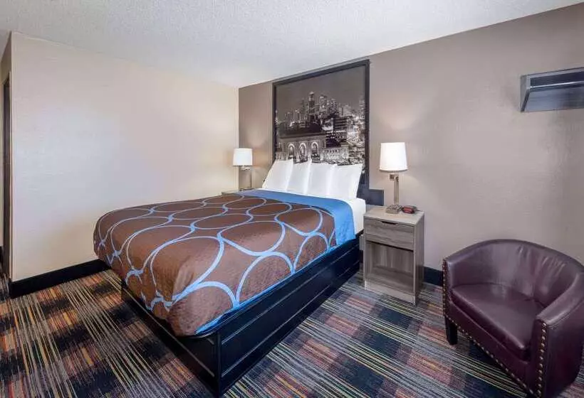 هتل Super 8 By Wyndham Kansas City At Barry Road/airport