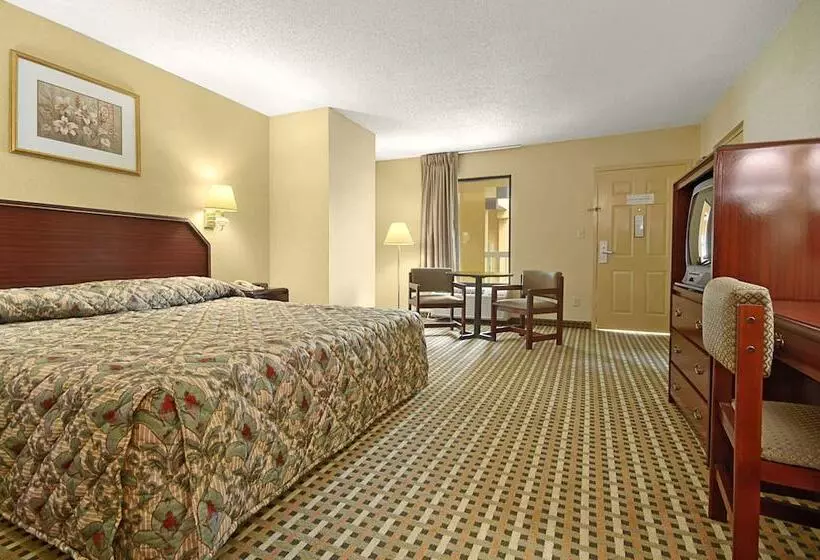 ホテル Super 8 By Wyndham Mobile/tillmans Corner