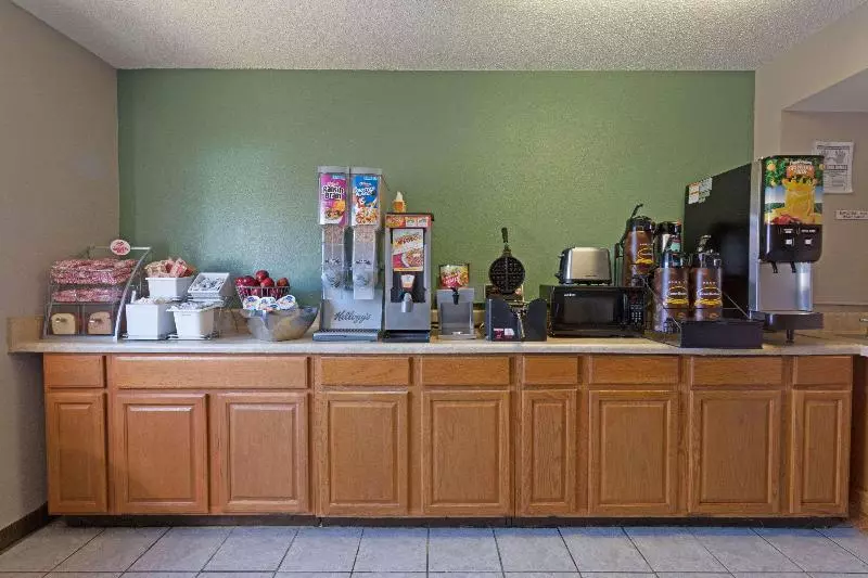 ホテル Super 8 By Wyndham Richmond Midlothian Turnpike