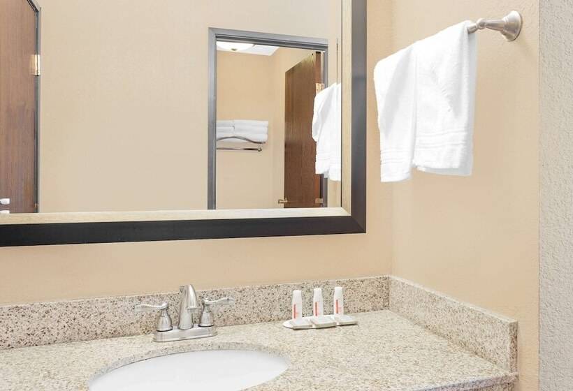 Szálloda Super 8 By Wyndham Sheboygan Wi