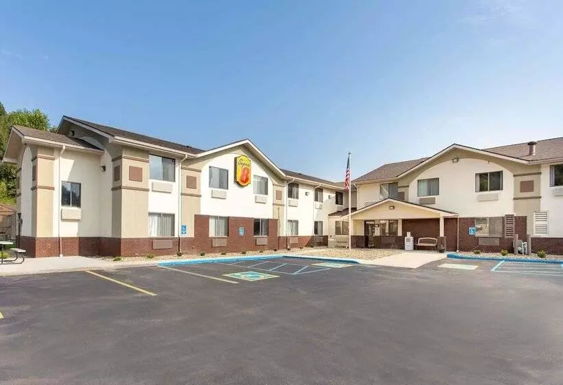 Отель Super 8 By Wyndham Weston Wv