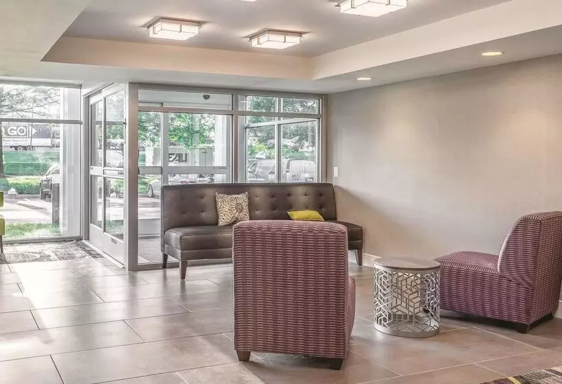 La Quinta By Wyndham Columbia / Fort Meade