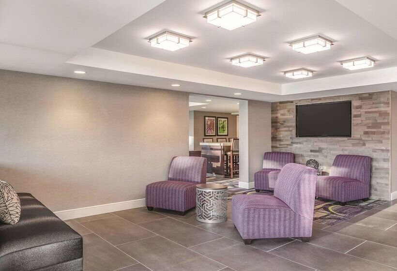 La Quinta By Wyndham Columbia / Fort Meade