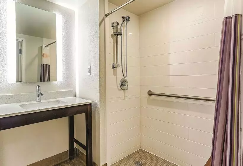 La Quinta By Wyndham Columbia / Fort Meade