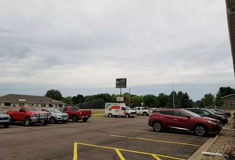 מוטל Bilmar Inn & Suites Dell Rapids