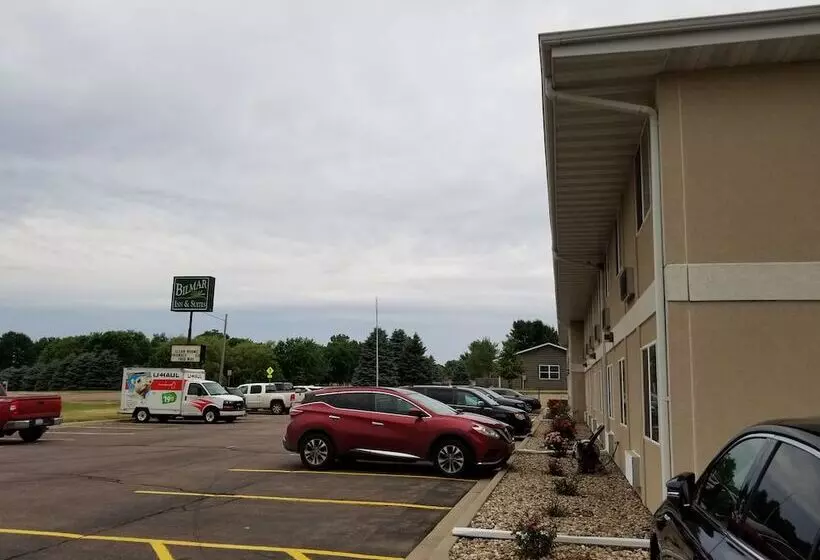 מוטל Bilmar Inn & Suites Dell Rapids