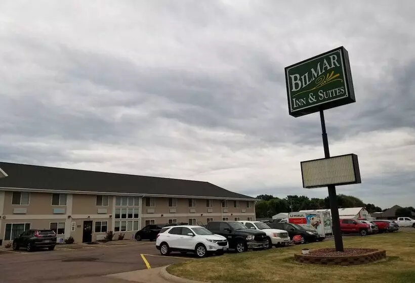 מוטל Bilmar Inn & Suites Dell Rapids