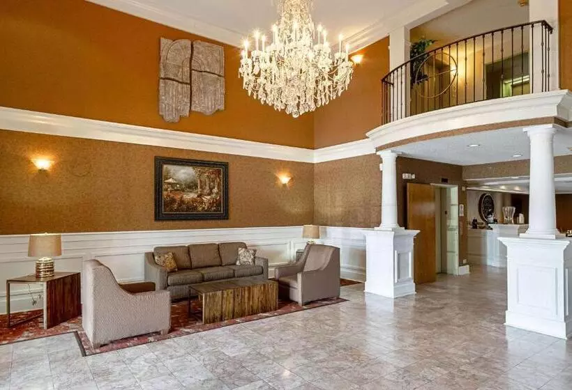 Мотель Quality Suites San Antonio Northeast