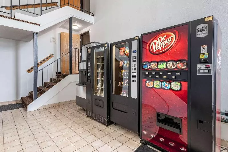 汽车旅馆  Quality Inn