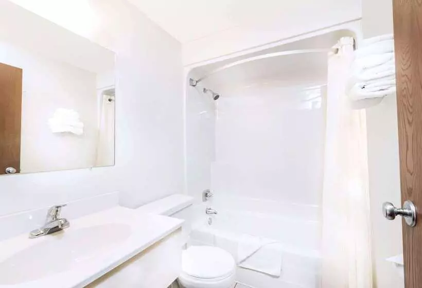 فندق على الطريق Super 8 By Wyndham Belle Fourche Sd