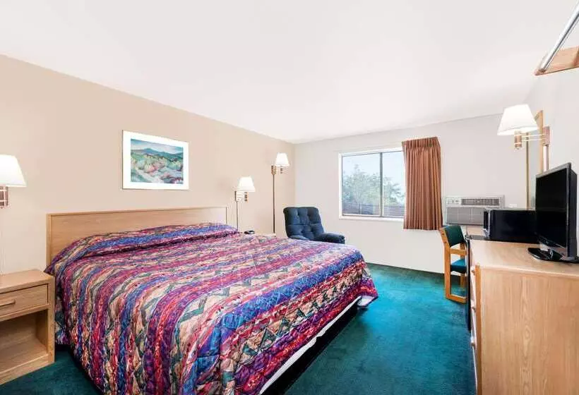 فندق على الطريق Super 8 By Wyndham Belle Fourche Sd