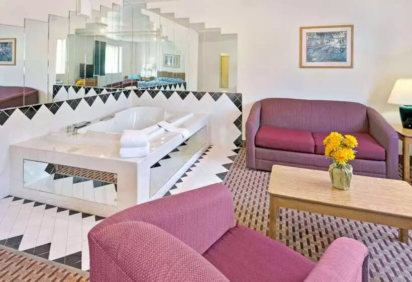 Мотель Super 8 By Wyndham Canonsburg/pittsburgh Area