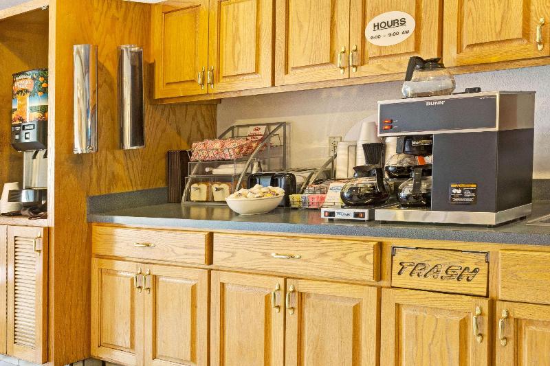 Мотель Super 8 By Wyndham Canonsburg/pittsburgh Area