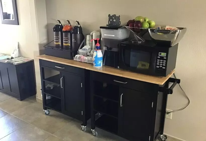 Мотель Super 8 By Wyndham Dillon