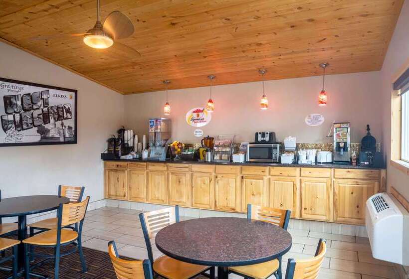 مُتل Super 8 By Wyndham Elkins