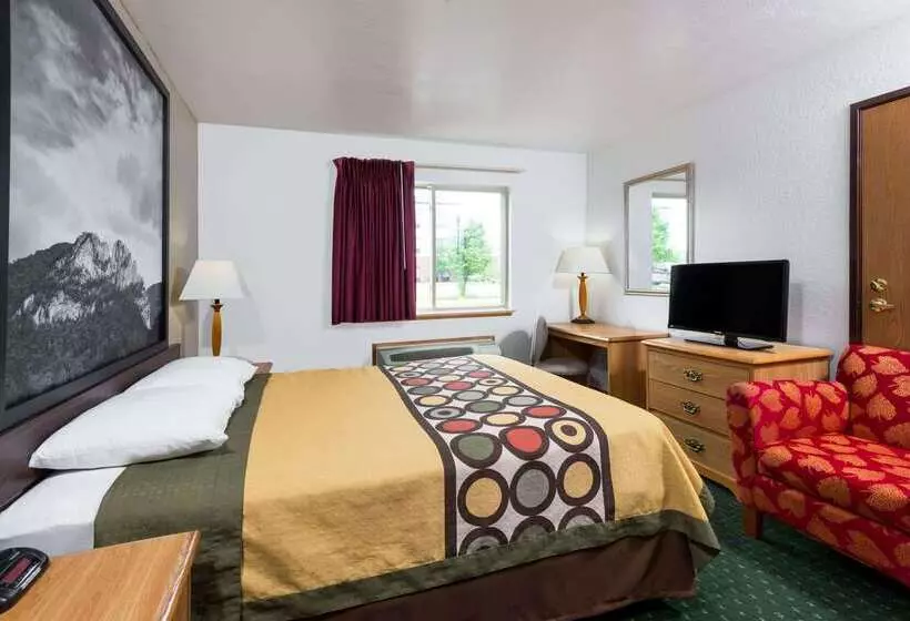 Мотель Super 8 By Wyndham Fairmont