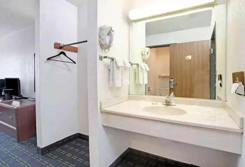 Мотель Super 8 By Wyndham Monee I 57