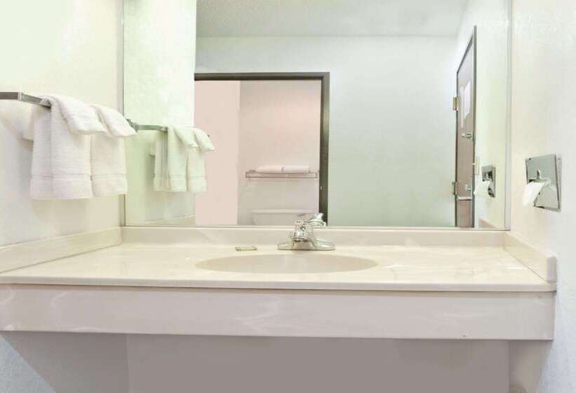 מוטל Super 8 By Wyndham Monee I 57