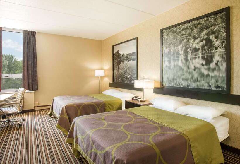 Motel Super 8 By Wyndham Plattsburgh