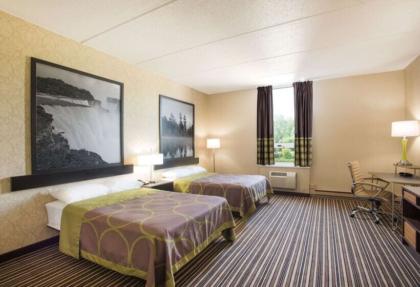 Motel Super 8 By Wyndham Plattsburgh