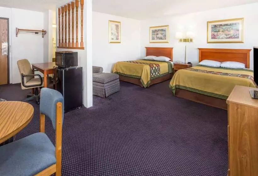 モーテル Super 8 By Wyndham Pontiac