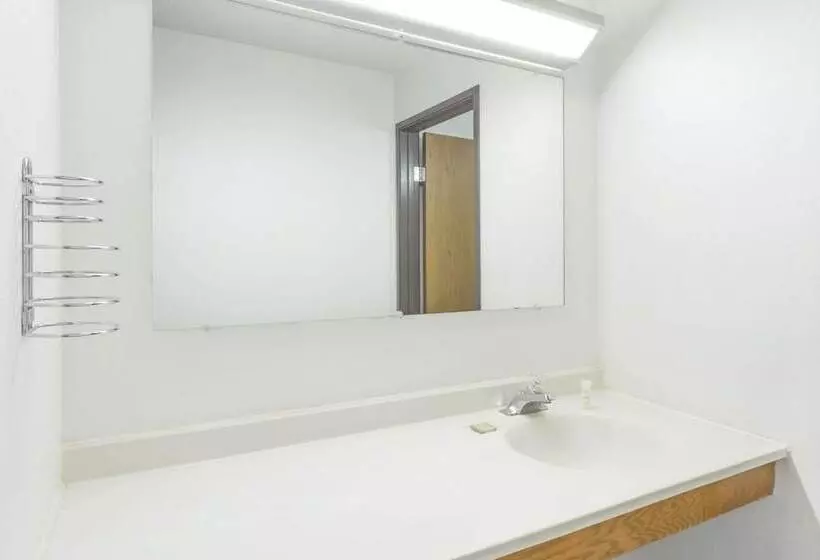 モーテル Super 8 By Wyndham Pontiac