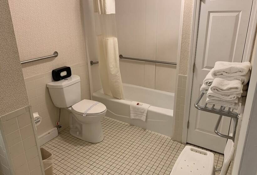 Motel Super 8 By Wyndham Sturbridge