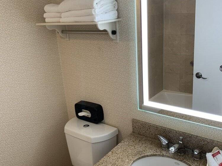 Motel Super 8 By Wyndham Sturbridge