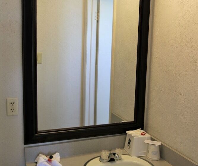 Motel Super 8 By Wyndham Wells